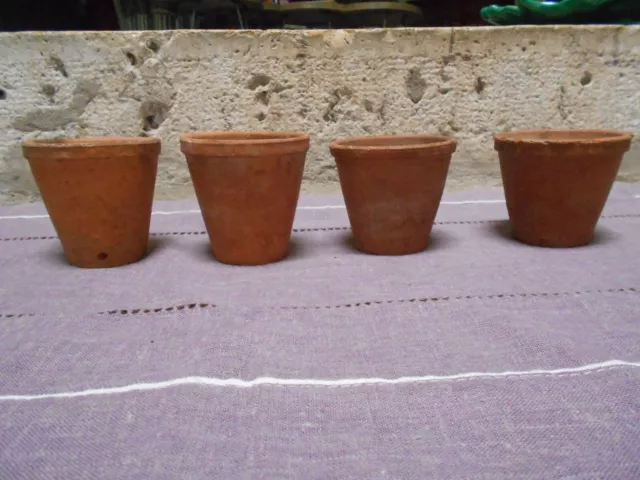 4 Petits Pots de JARDIN  à Fleurs Semis En Terre Cuite