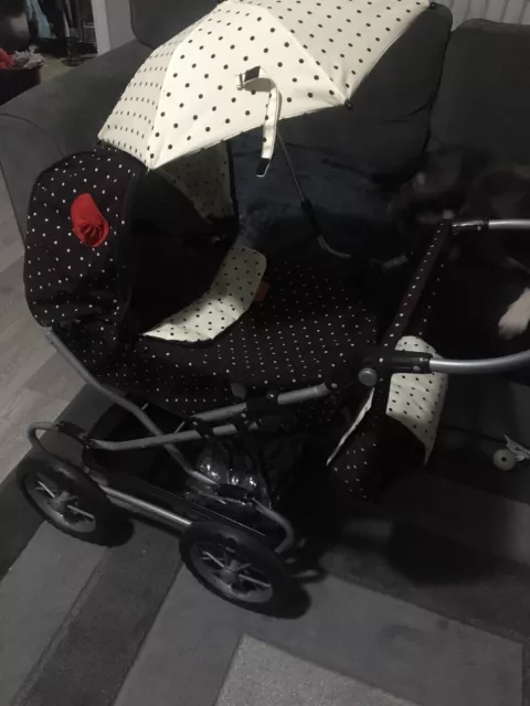 Mamas and papas online graziella dolls pram