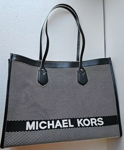 Michael kors shopper sales bay
