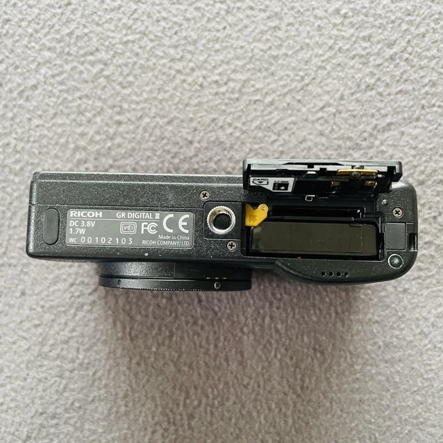 Ricoh GR Digital III 10.0MP Point & Shoot Digital Camera Tested 6