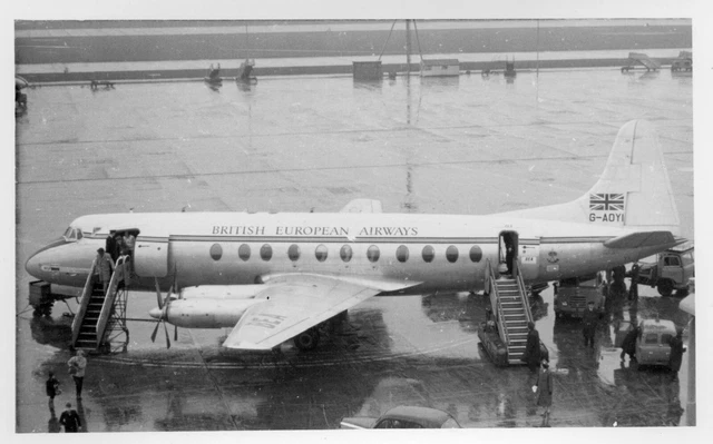 4,5 x 2,5 B&W Vintage Foto G-AOYI Vickers Viscount British European Airways BEA