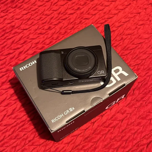 RICOH GR IIIx Compact Camera - Black