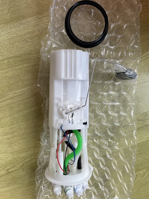Land Rover Defender 90 2.5 TD5 TDI In-Tank Fuel Pump With Sender Unit & Seal - Maxiparts