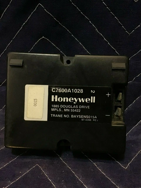 Solid State Humidity Sensor HONEYWELL TRANE C7600A1028 Solid State Humidity Switch Sensor Black ...