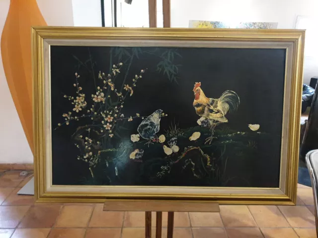 Peinture Type Laque Saïgon Vietnam Poule Poussin Annee Du Coq Signee Than ?