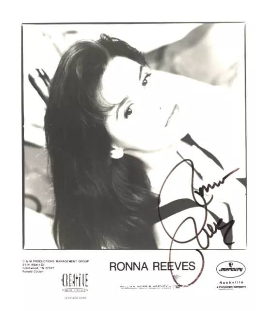 RONNA REEVES  ~  100%  Genuine Hand Signed Promo Photo ~ AFTAL REGISTERED DEALER