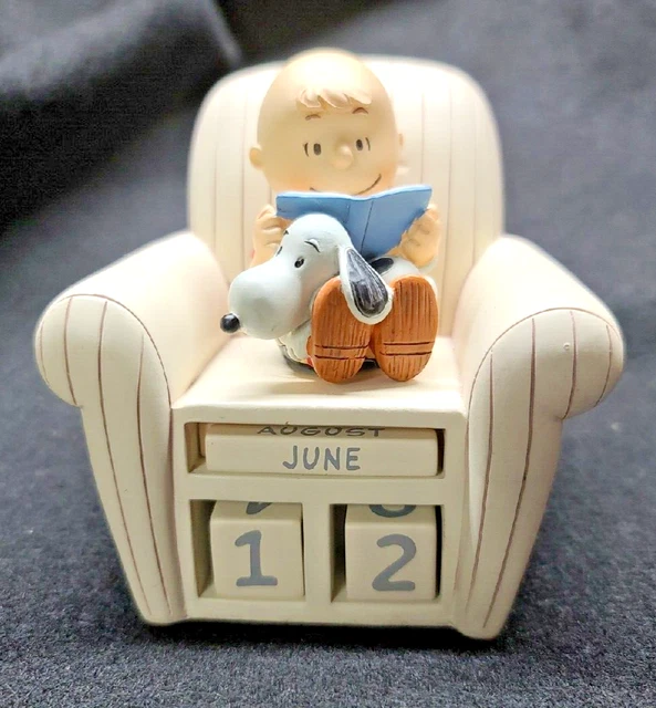 HALLMARK PEANUTS PERPETUAL Calendar Charlie Brown Snoopy Reading A