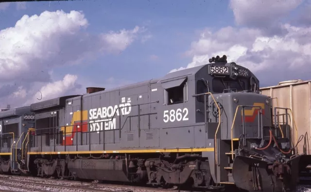 SEABOARD 5862 Railroad Train Locomotive ATLANTA GA Original 1986 Photo Slide