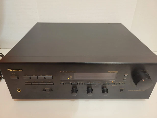 Nakamichi AV-7 Audio/Video Receiver Powers On For Repair Or Parts No Remote