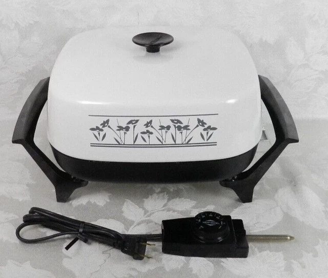 VTG WEST BEND Electric Skillet 11" NonStick Surface Model 72009 Grey