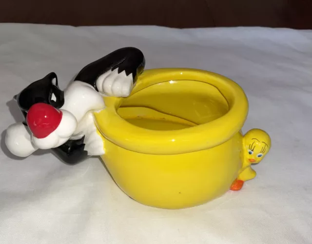 Warner Bros Sylvester And Tweety Bird Candy Dish / Planter Bowl Yellow