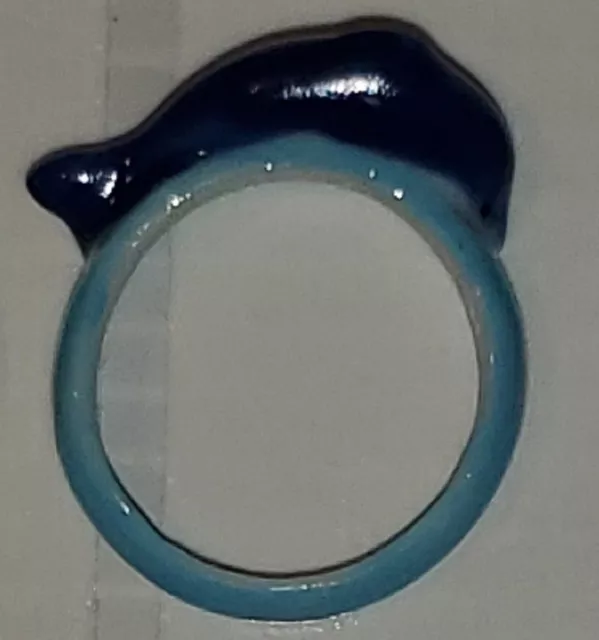 fève unité série trésors de fillettes 2009 bague bleue dauphin