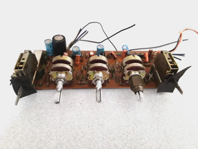 Sansui 9090db...F-2544 board, tone controls and switches, for parts. Sansui 9090db...F-2544 board, tone controls and switches, for parts.