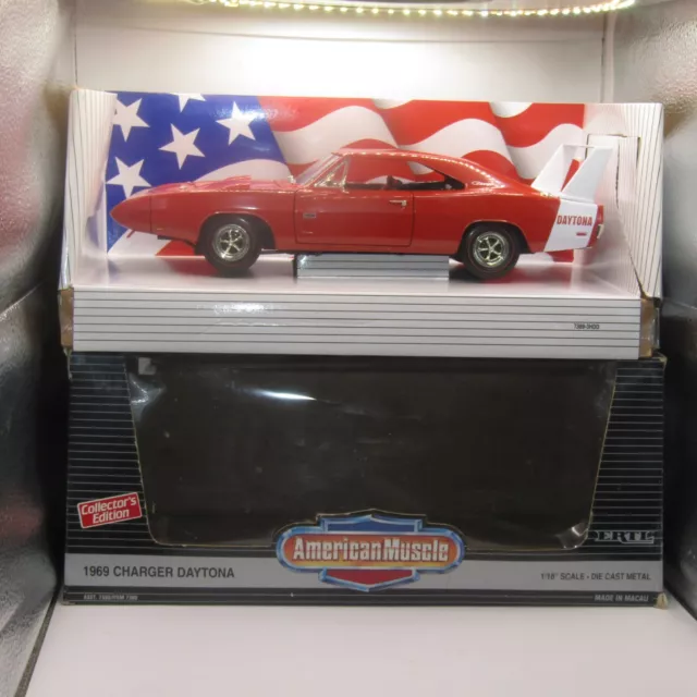 ERTL American Muscle 1/18 rot 1969 Dodge Ladegerät Daytona verpackt - TOP!