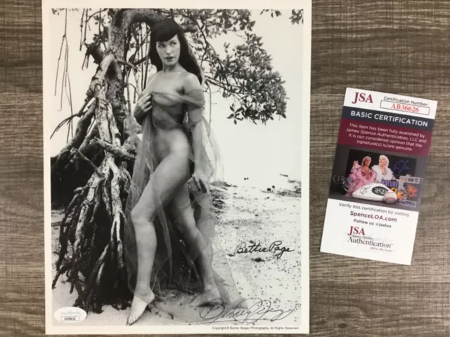 (SSG) Sexy BETTIE PAGE & BUNNY YEAGER Signed 8X10 Photo - JSA (James Spence) COA