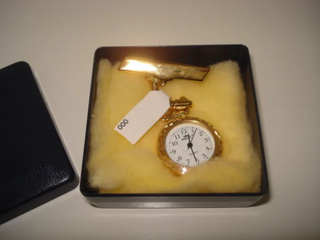 Vintage Majestic Uhr Taschenuhr als Brosche vergoldet - aus Nachlass