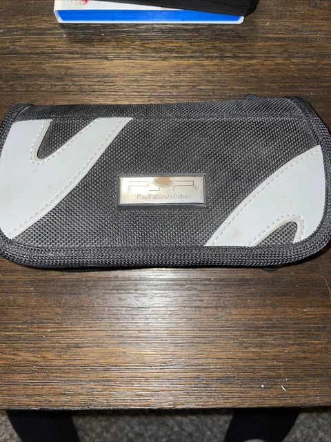PSP Portable Case only with Cleaner PSP UMDs
