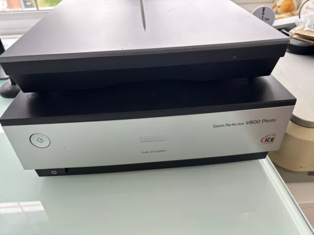 Epson Perfection V800 Photo Flatbed Scanner Including Silverfast Serial number