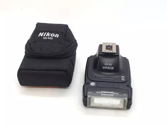 Nikon SB-400 Speedlight Flash + Case