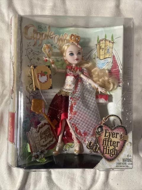 Mattel Ever After High Legacy Day Apple White Doll & Accessories New In Box NIB