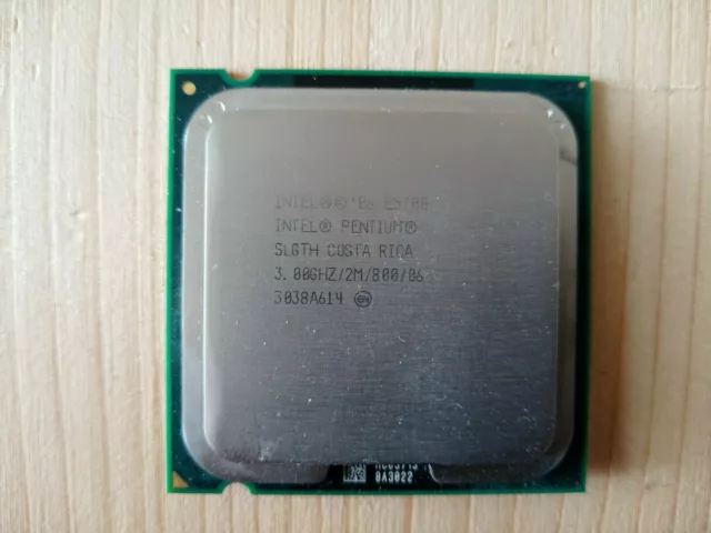 Processeur Intel Pentium Dual Core E5700 3.00Ghz 2Mo 800Mhz Socket 775 SLGTH