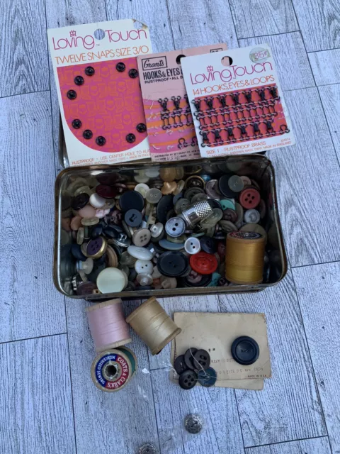 Vintage BUTTONS LOT Thread Old Tin hinged Box England Riley Bros Sewing Notions