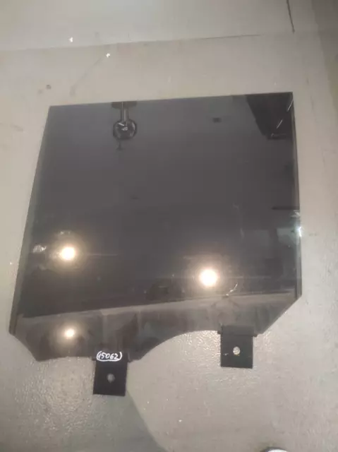 Range Rover L405 Rear Door Left Window