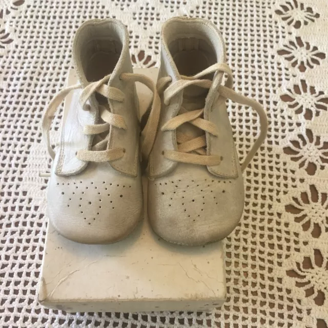 Mrs Day's Ideal Baby Crib Shoes White in Box Vintage