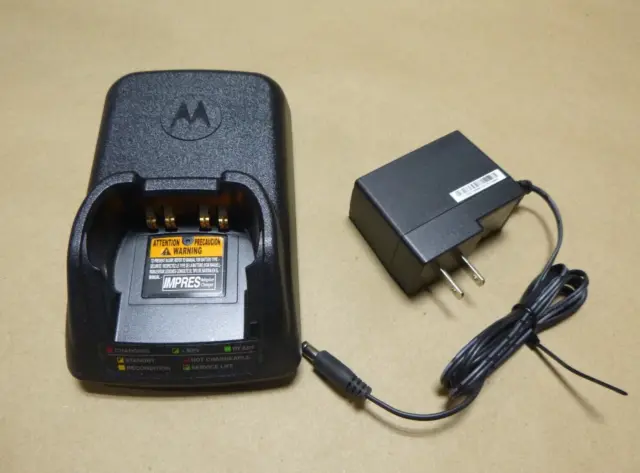 New MOTOROLA NNTN7079A IMPRES Single Unit Charger Fits APX 6000 APX 7000