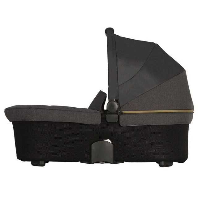 New & Boxed Micralite By Silver Cross Carrycot – Evergreen. Rrp £230.