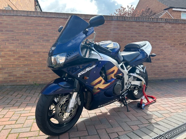 1999 HONDA CBR900RR Fireblade SC33 2 500.00 PicClick UK