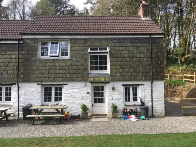 Holiday Cottage Cornwall sleeps 5 - dog friendly