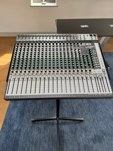 Soundcraft Signature 22Mtk Mixing Desk + Stand.