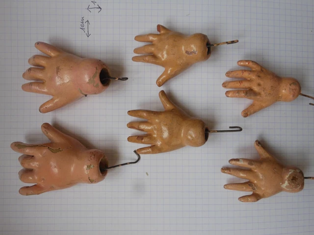 lot de mains anciennes SFBJ pour poupées