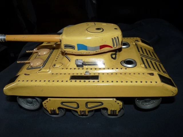 Joustra Char «Lorraine», modèle à 8 roues, mécanique, comple