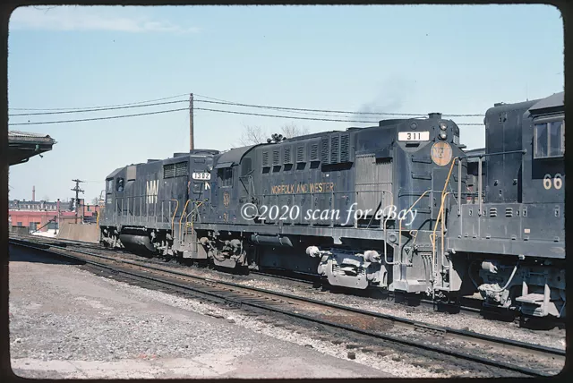 N&W Norfolk & Western ALCO RS11 on Delaware & Hudson Train Original Kodachrome