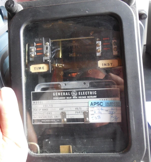 General Electric Time Overcurrent Relay with Voltage Restraint... 12IJCV51B30A