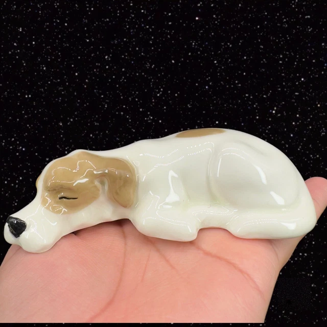 W.R. Midwinter England Sleeping Resting Porcelain Dog Puppy Figurine 1.5"T 5"W