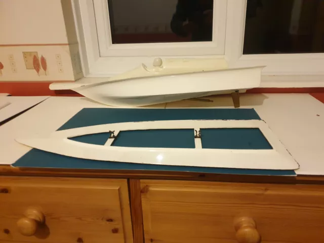 MFA Pirahna RC Race boat