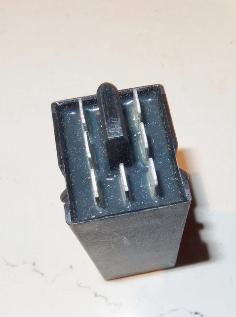 BMW E30-E28-E23-E24 SIEMENS BMW fuel pump relay, NEW!! 3 , 5 , 6 , 7 ...