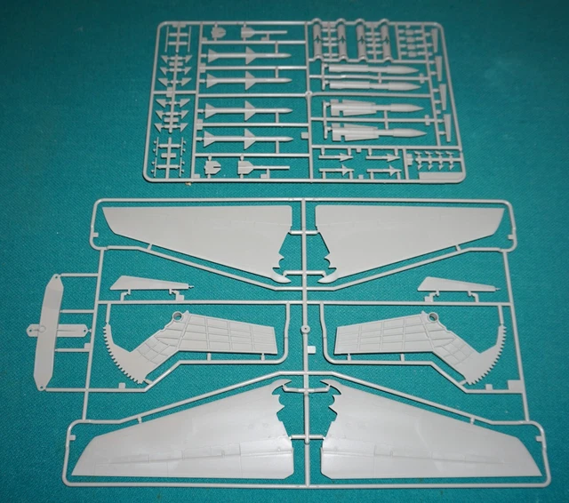 Grumman f 14d tomcat tamiya 1 48 sprues a z swing wings ordinance etc