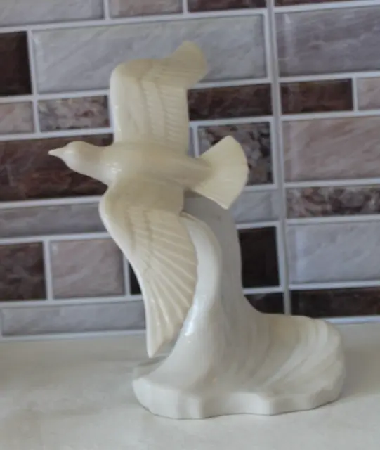 Kingwood Ceramics Seagull on a Wave Figurine Signed by Designer Dwight Morris