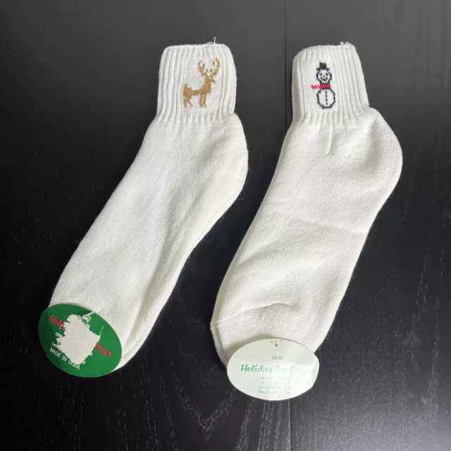 Vintage 80s Womens Size 9-11 White Quarter/Ankle Socks Reindeer/Snowman Themed