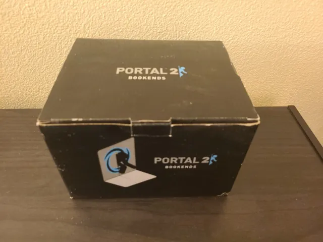 Portal 2 ThinkGeek Rare Video Game Bookends Aluminum Metal Book Ends