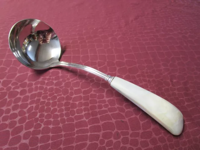 Antique Gravy Ladle Thick Mother of Pearl Handle Unknown Maker                JU