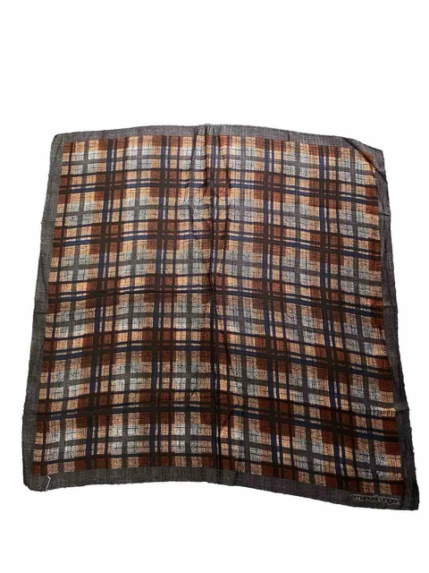 Foulard En Soie Vintage EMANUEL UNGARO - Motif Coloré, 87x90 Cm, Parfait Accessoire élégant