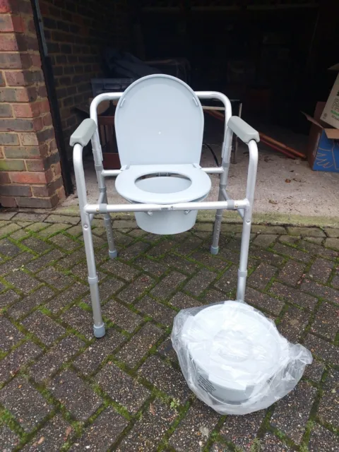 Portable Commode / Toilet, NEW and Collapsable