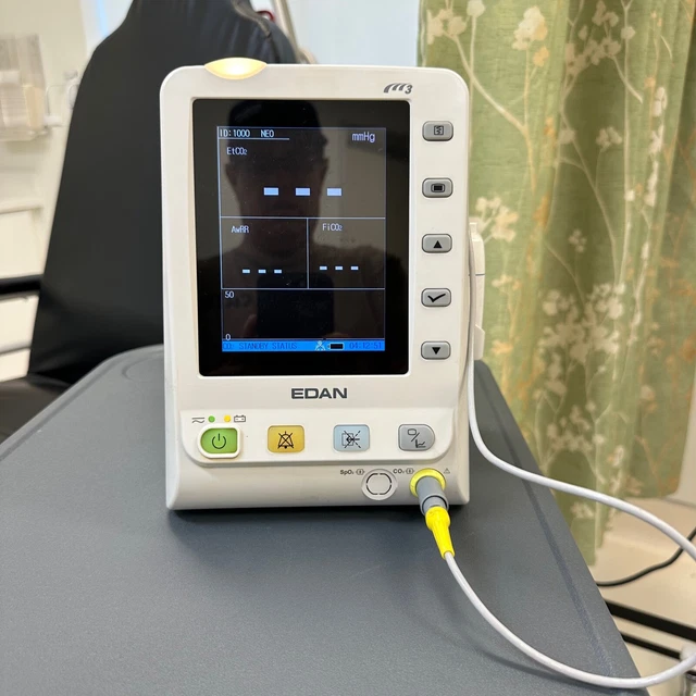 EDAN M3 VITAL SIGNS MONITOR Respironics CAPNOSTAT5 Mainstream ETCO2 ...