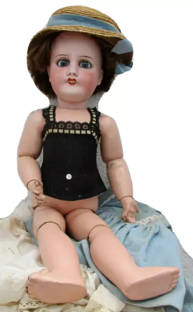 Poupee Jumeau tete porcelaine Limoges vers 1915 Bebe Jumeau doll 55 cm