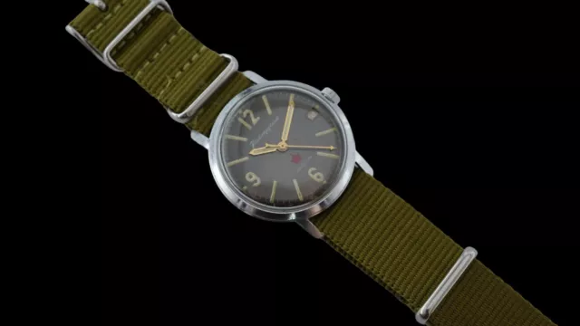 Orologio da polso militare sovietico Vostok Komandirskie 18 gioielli Chistopol zakaz MO URSS 3